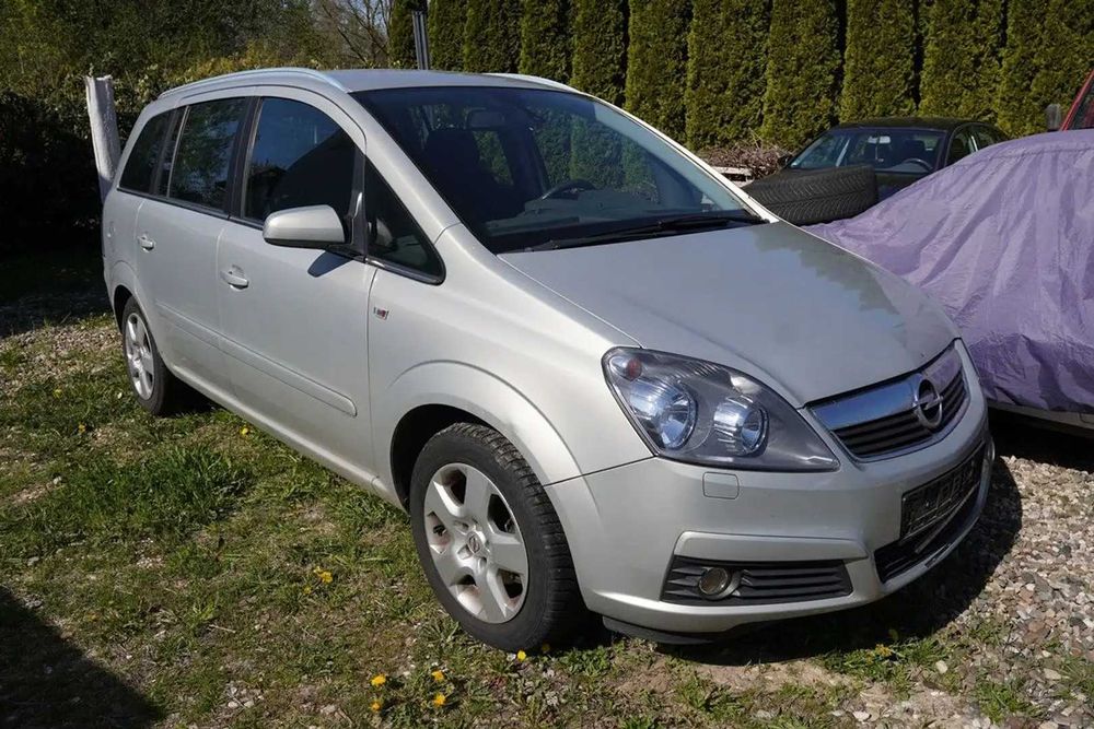 На Части Opel Zafira B 1.6i Z16XEP 105к.с. 2006г.