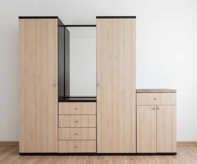 Шкаф для прихожей