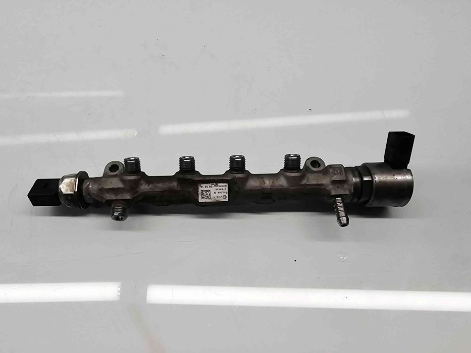 Rampa injectoare  Volkswagen Golf 7 (5G) [Fabr 2014-prezent] 04L089G 2