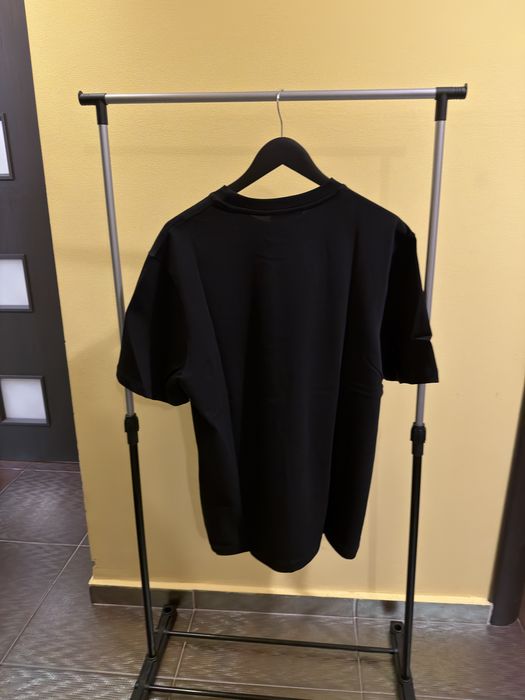 Tricou Prada model nou (S,L,XL,XXL) livrare oriunde cu verificare cole