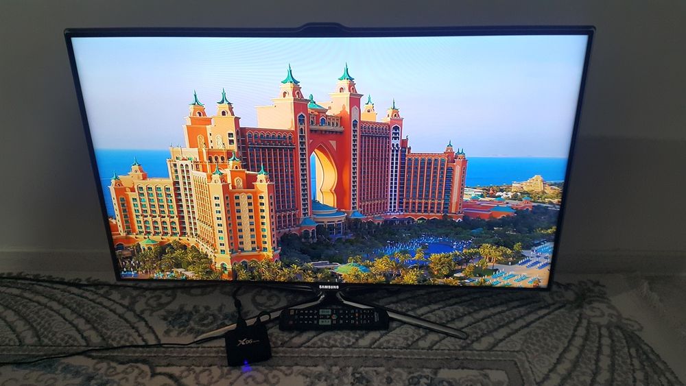 Телевизор Samsung