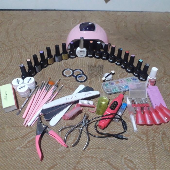 Manikurni nabor zur sastayanida