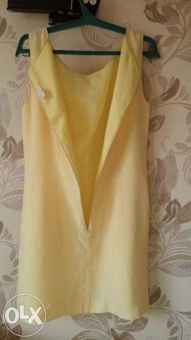 Продам платье женское