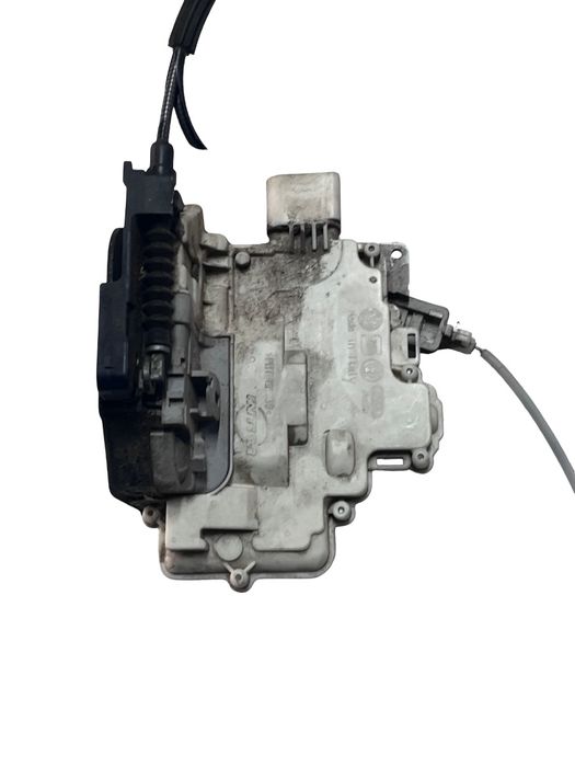 Broasca Usa Stanga Fata Audi Q7 4Lb 2006 - 2016 8H0959985