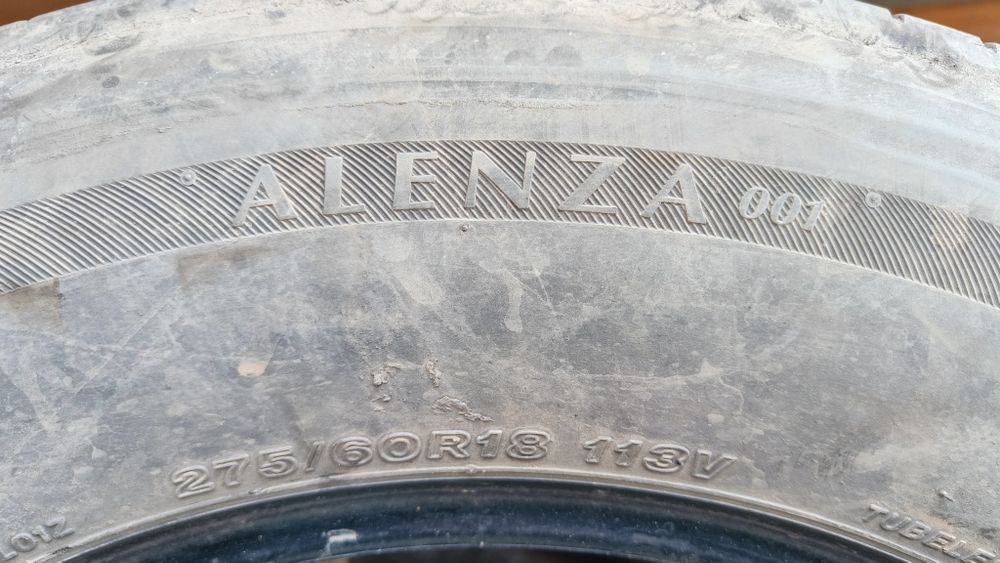 Bridgestone Alenza 001 275/60R18