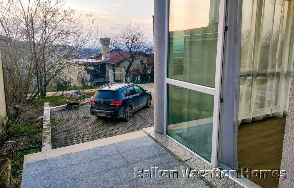 Продава се Двустаен апартамент в с. Аспарухово, Област Варна - 135 кв.м за 1556 €/кв.м - Снимка #8