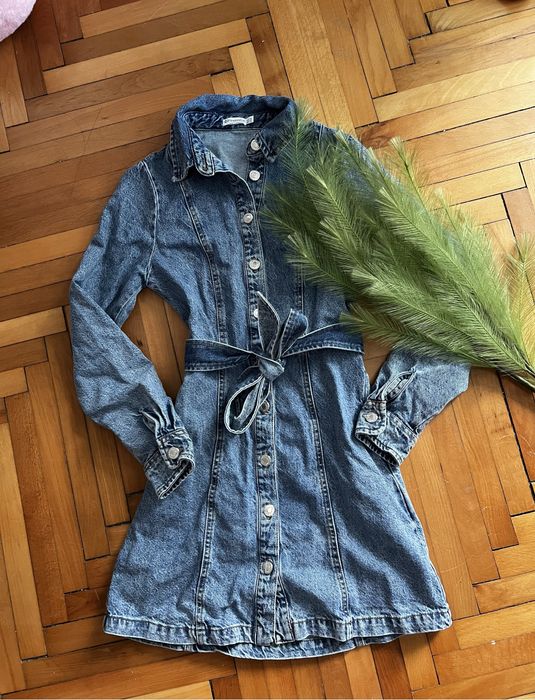 Дънкова рокля Stradivarius