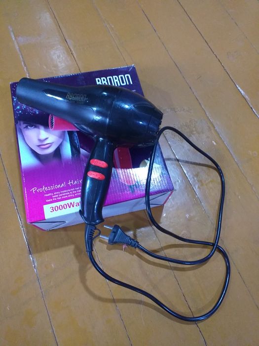 Продается новый фен бош