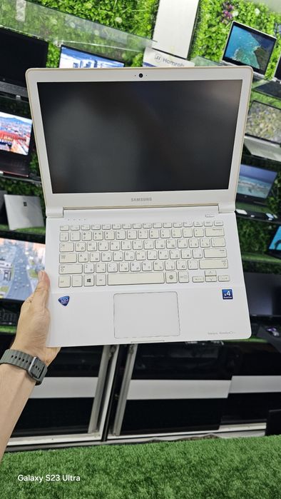 SAMSUNG - энг ишончли ноутбук!  Ишлаганда тез ва кулай енгил!