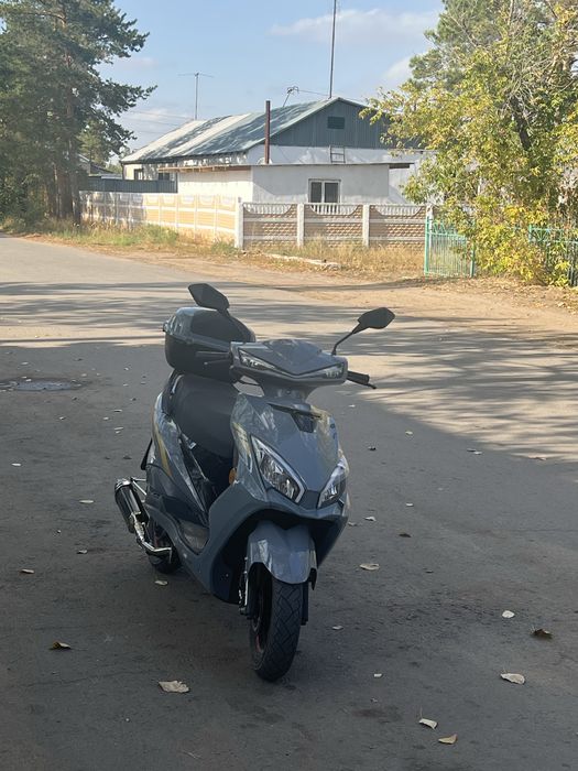 Продам Скутер м12 Про