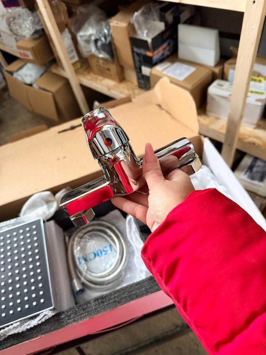 Coloana dus cu robinet