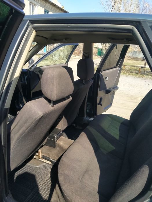 Продам Ауди 80 б3