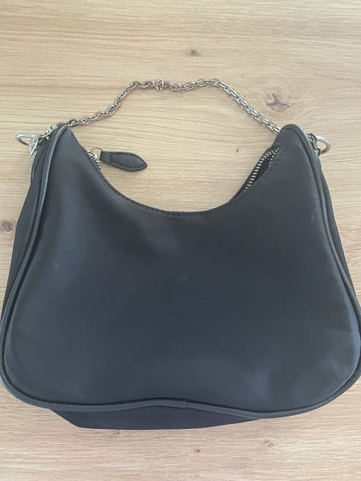 Geanta Prada,simpla neagra,cu accesorii