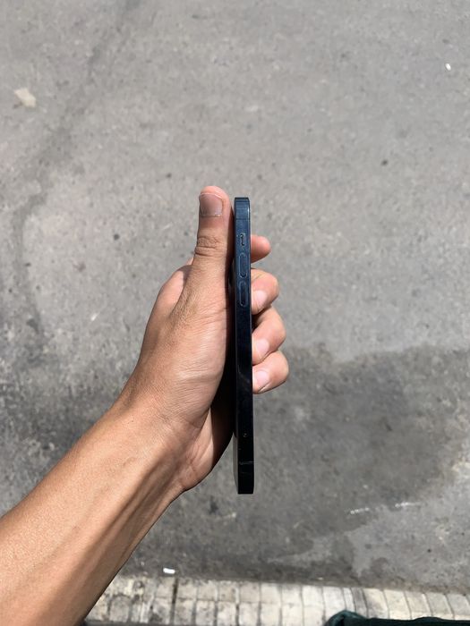 Iphone 12 pro KHA 256 xotra 72% yomkst