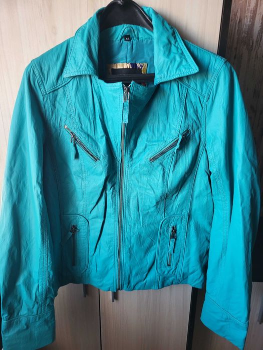 Дамско яке номер 42/L