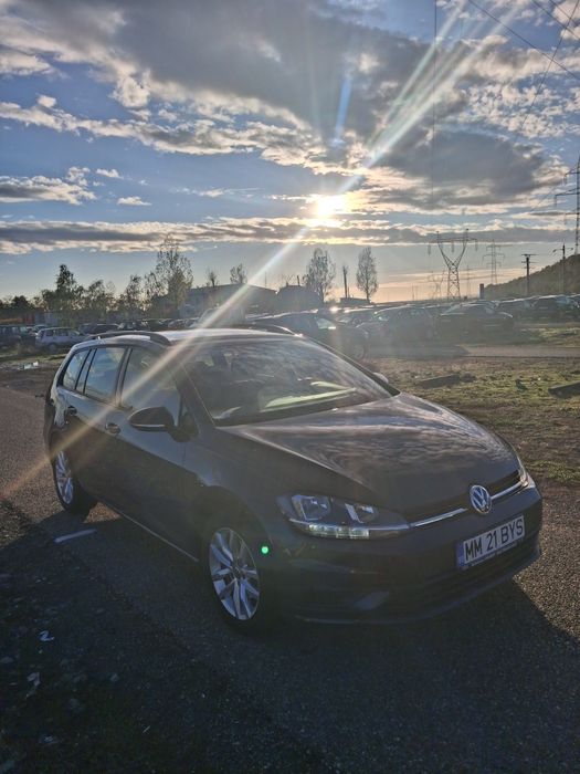 VOLKSWAGEN Golf 2019 — imagine 3