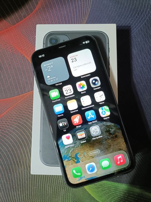 Продаю iPhone(айфон) 11