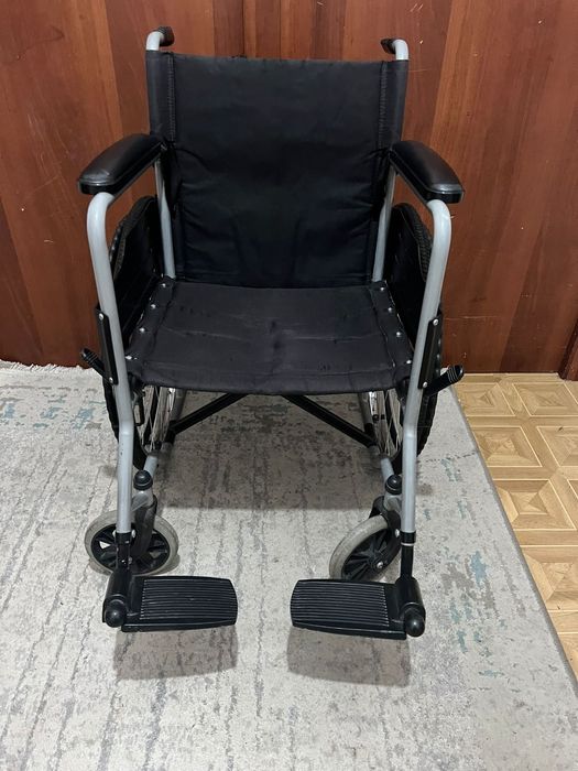 Инвалидная коляска