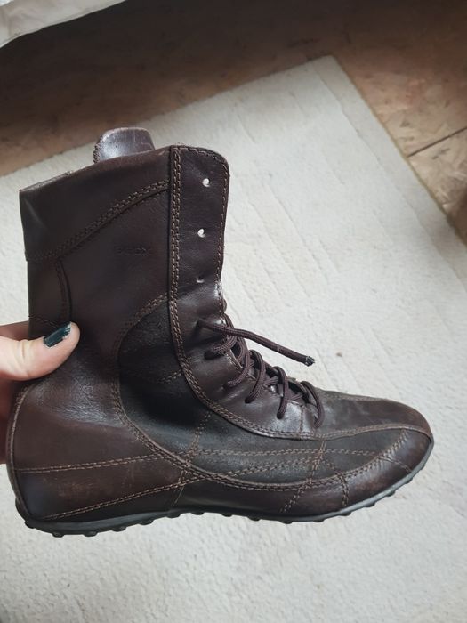 Ghete Geox purtate putin