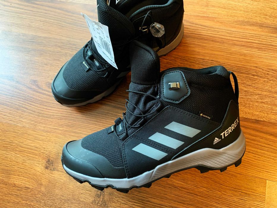 Ghete ADIDAS TERREX MID GTX K_Membrana GORETEX_Noi_Marime 39 / 24 cm