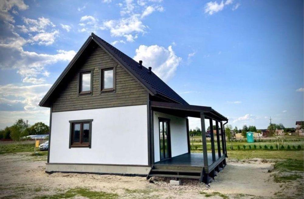 Vând case pe structura metalica