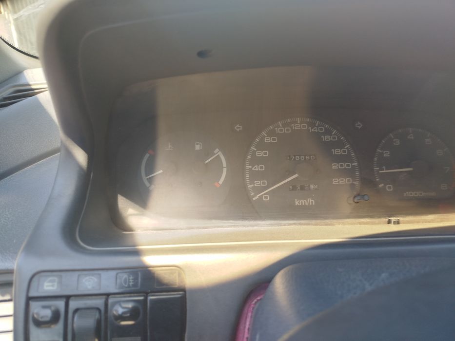 Mitsubishi space runner 1992