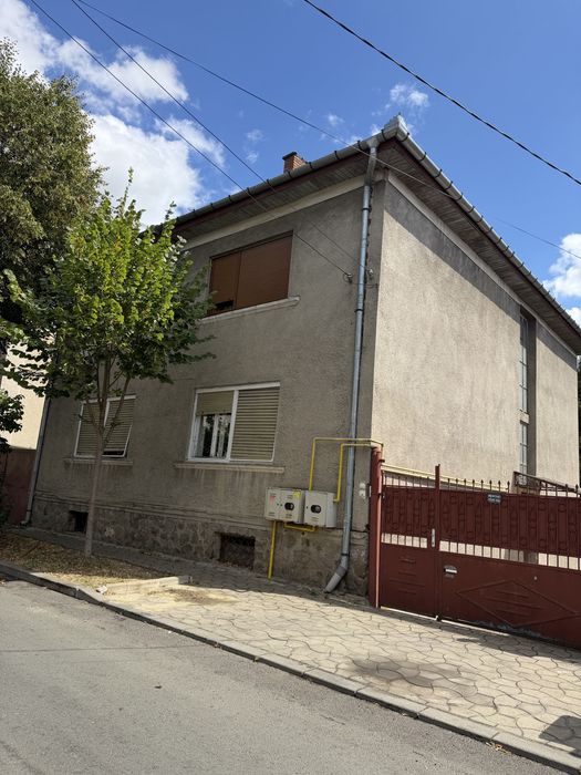Vand sau schimb apartament in asociatia zona Titulescu