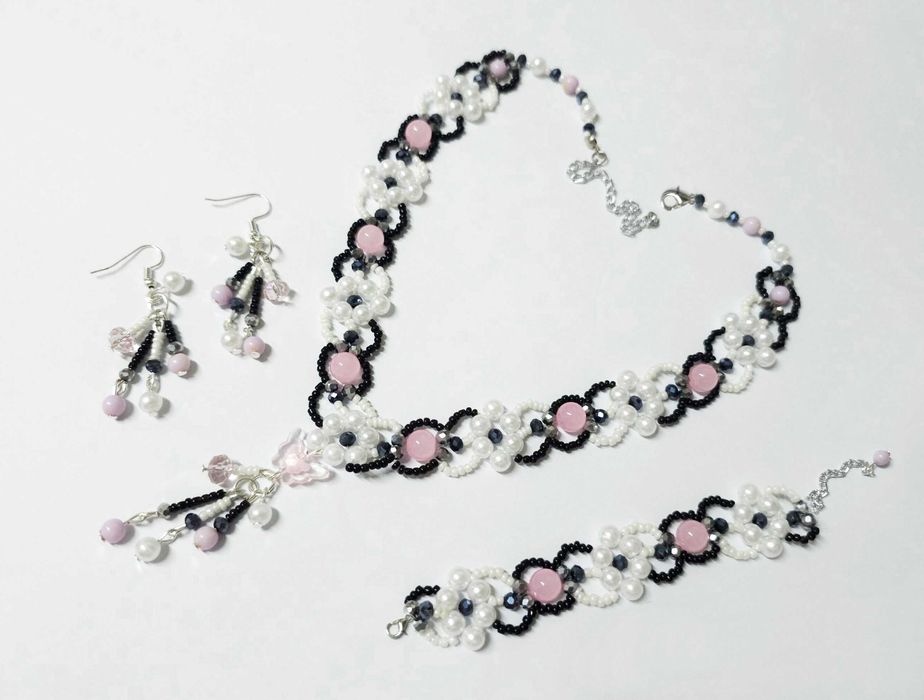 Reducere! Seturi florale, coliere florale si bratari, frumoase margele