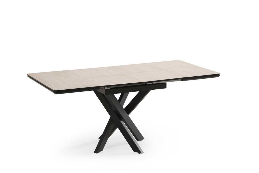 Разтегателна маса за хранене Pia Hello Home