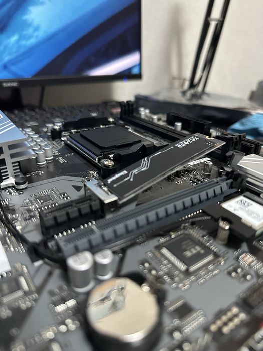Продам SSD M2 Kingston KC3000 1TB