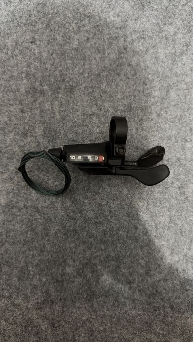 Манетка Shimano CUES 10s
