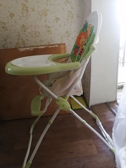 Столик детский для кормления