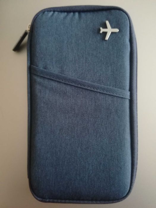 НОВ,Калъф за документи Troika- SAFE FLIGHT, тъмносин,Германия