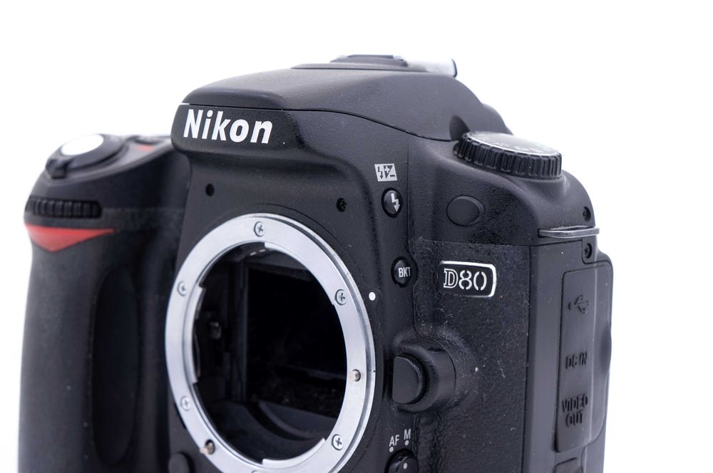 Aparat foto digital Nikon D80 8700 cadre