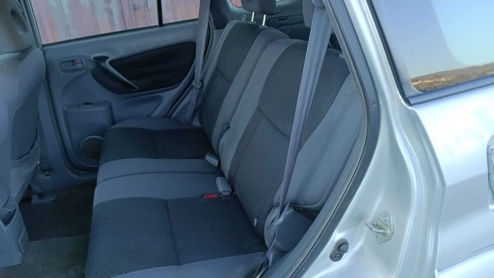 Toyota Rav4 D-4D 2.0 diesel 4 usi, 4x4