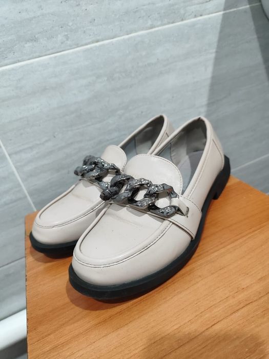 Продам Туфли лоферы