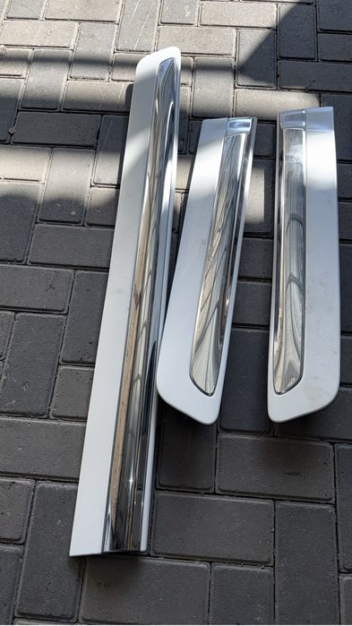 Молдинг двери Lexus Lx 570