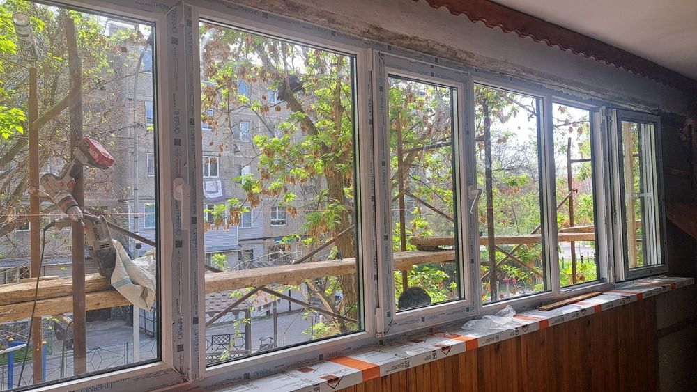 Пластик Терезе Есык Витраж