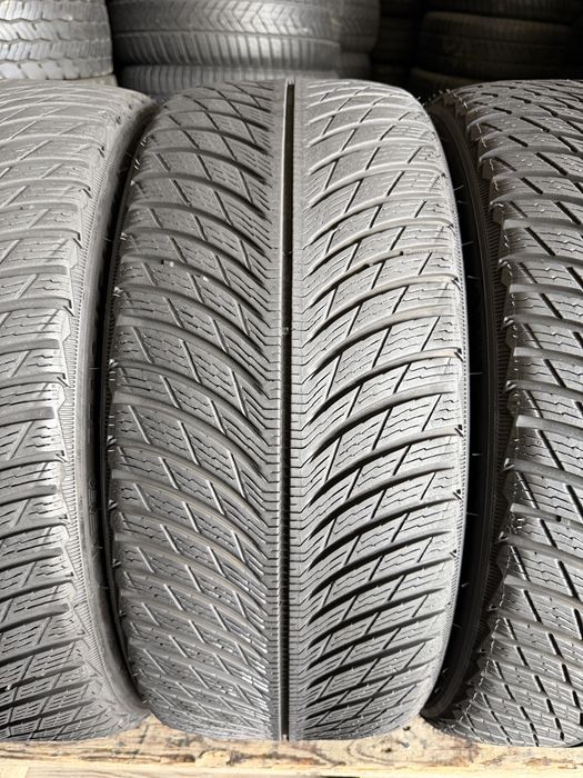 4 anvelope iarna 235/40/19 , 96 W , Michelin , 5.5-6.5 mm !