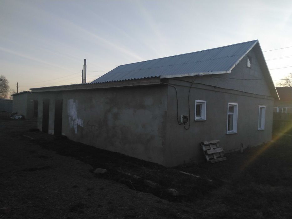 Продам дом село Луганск