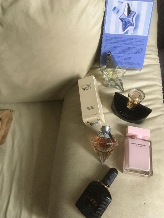 мъжка козметика И eau de cologne..