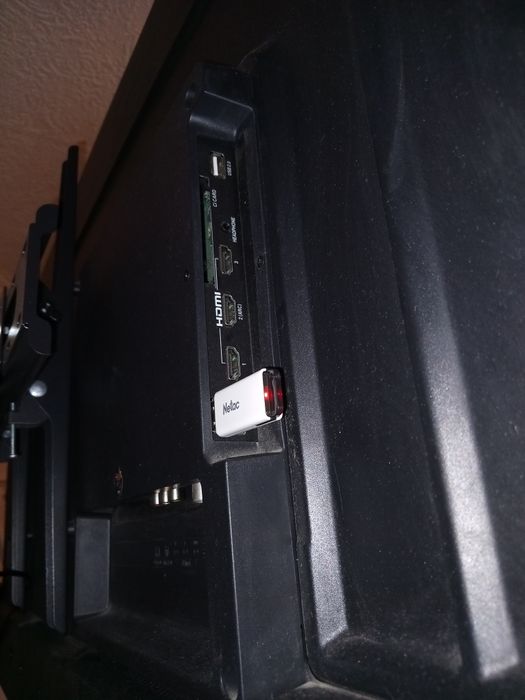 Телевизор большой смарт 130 см