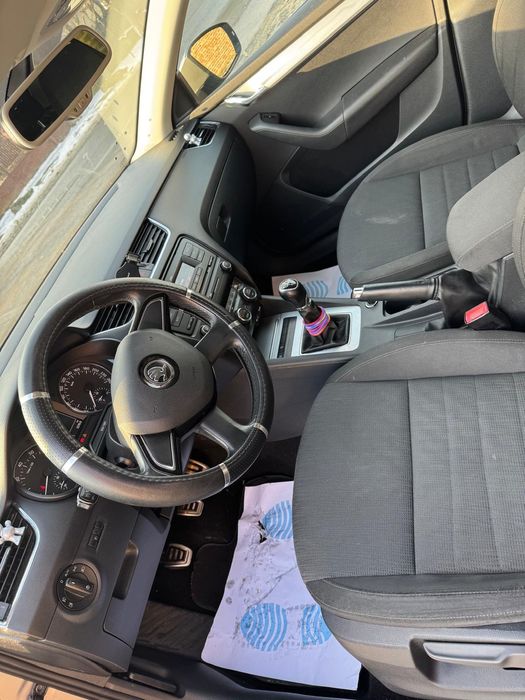 Vand Skoda Octavia 1.2 Benzina