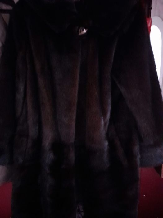 Шуба норковая,  турецкая, короткая.