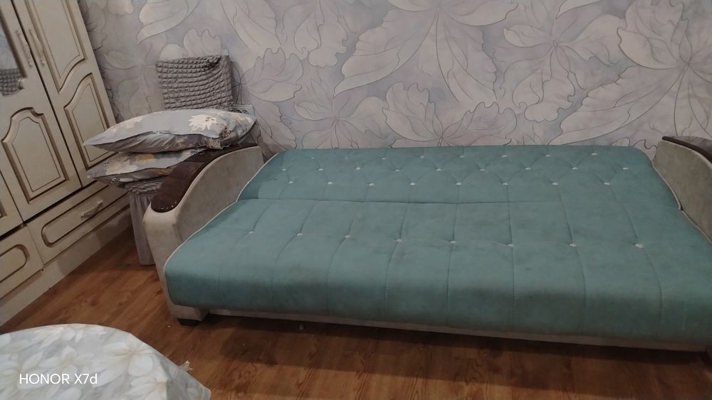 Диван кресло косюмплект сотилади  продаётся диван кресло комплект