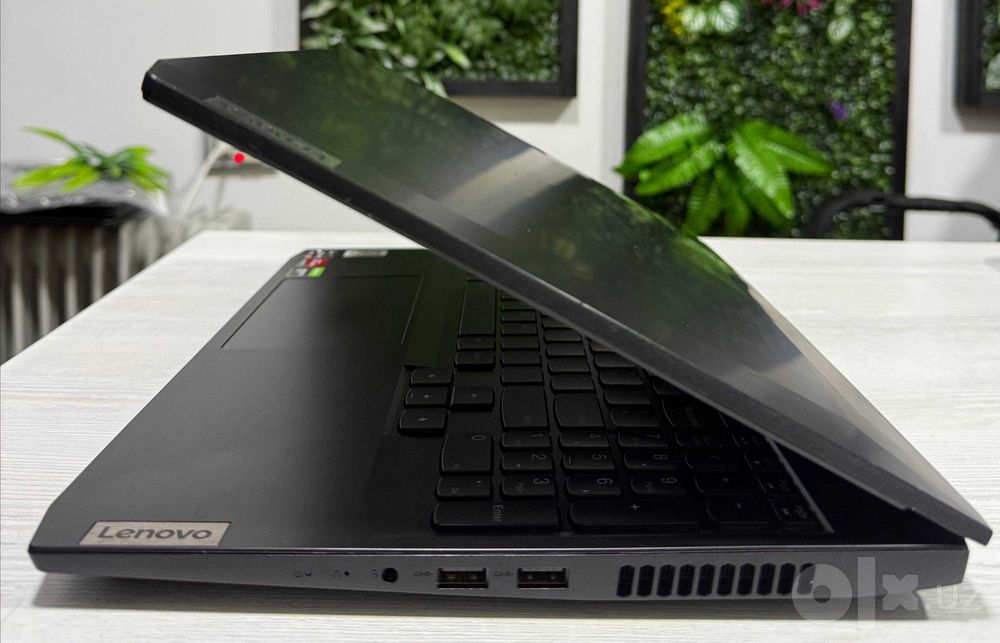 LENOVO IDEAPAD GAMING 3 15.6 FullHD 120hz Ryzen 5 5600H 8GB/512GB/1650