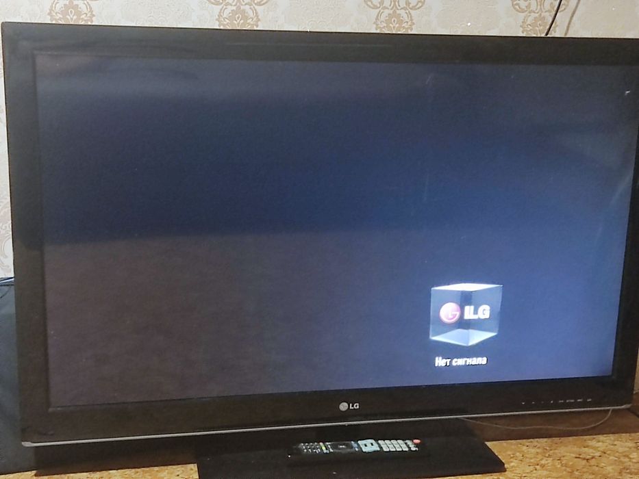 Телевизор LG 107см.