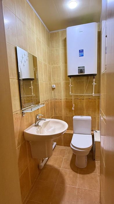 Продается просторная 4 х комнатная 187 м2 ул Ойбек Шох мед центр