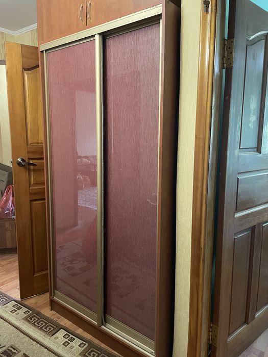 Продается шкаф для прихожей
