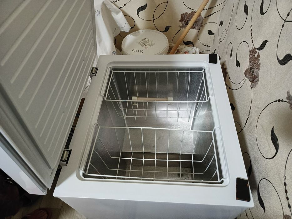 Продам морозильную камеру